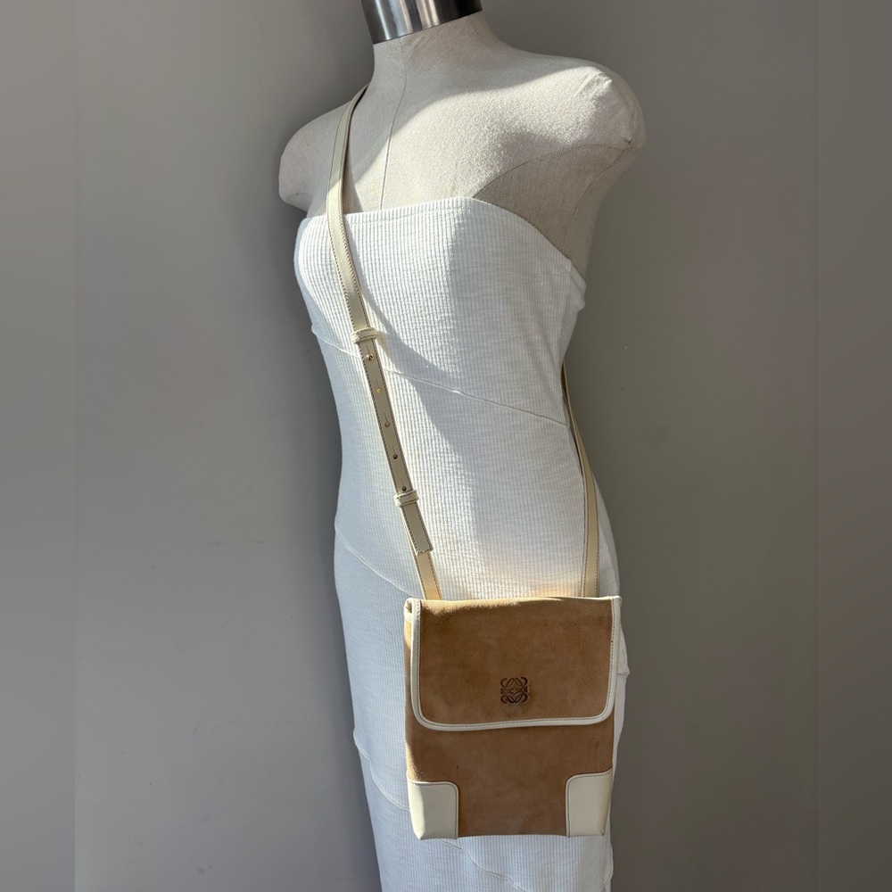 Loewe Suede and Leather Crossbody in tan and cream - Picture 2 of 15